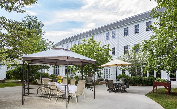 benchmark-senior-living-at-robbins-brook-01720-1227037_5