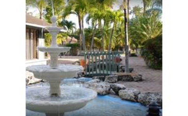 the-palace-gardens-33033-1227194_12