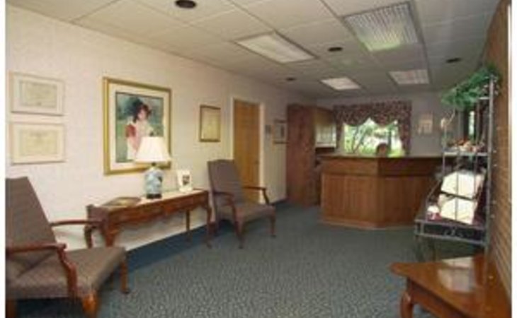 hickory-house-nursing-home-19344-1227728_4
