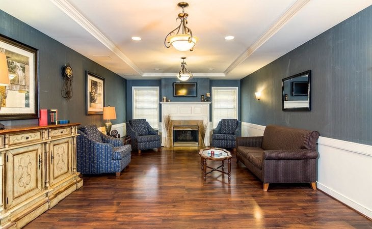 pacifica-senior-living-victoria-court-02920-1228023_4