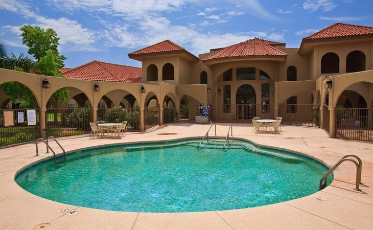 the-garnet-of-casa-grande-85122-1228426_2