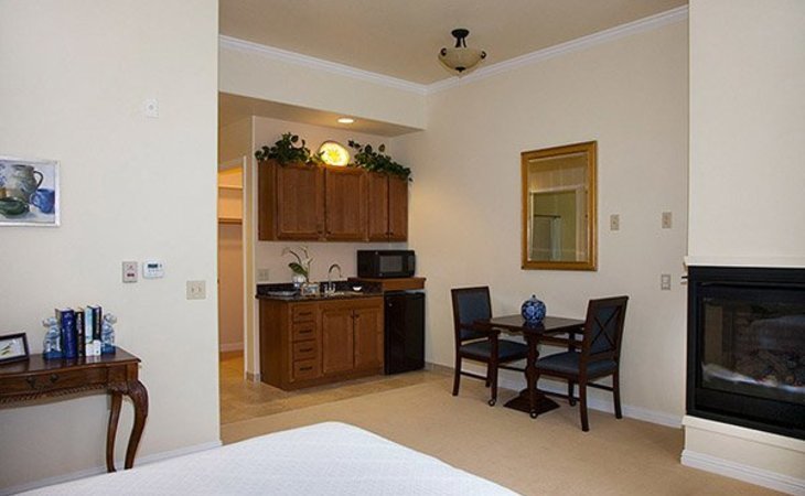 cottages-of-carmel-93923-1229145_6