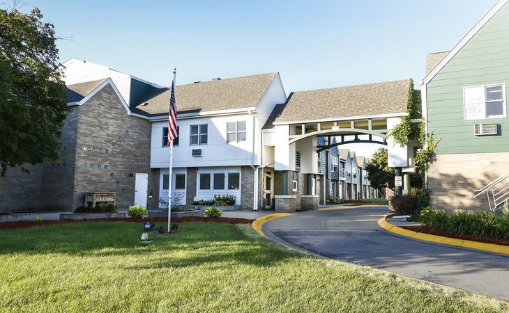 hickory-villa-assisted-living-68124