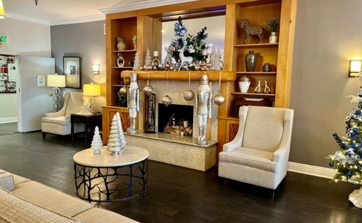 windsor-court-assisted-living-92262-1229641_3