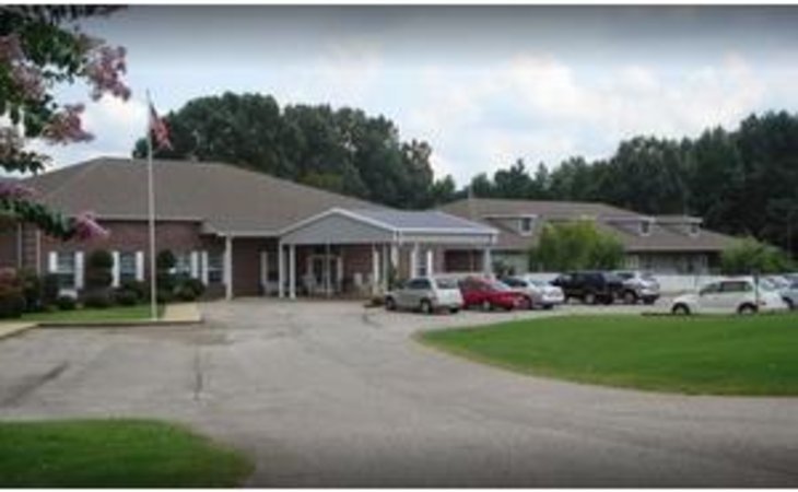 lakeside-senior-living-community-38201