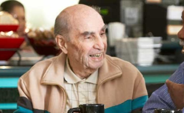 seniors-helping-seniors-44035