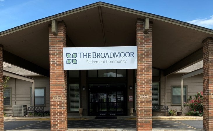 broadmoor-retirement-community-74129