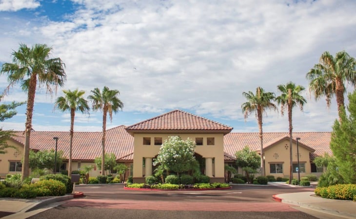 silver-creek-inn-memory-care-community-85206