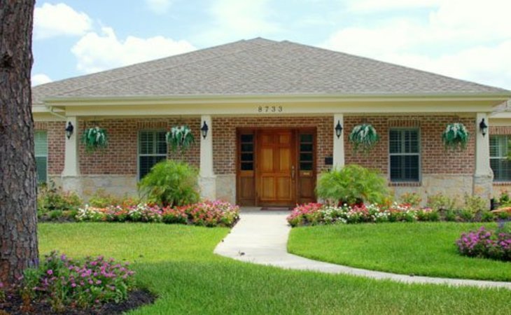 autumngrove-cottage-champions-closed-77379