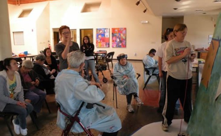 adelante-compadres-senior-center-87112-1232256_4