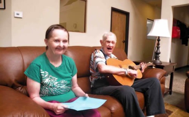 adelante-compadres-senior-center-87112-1232256_7