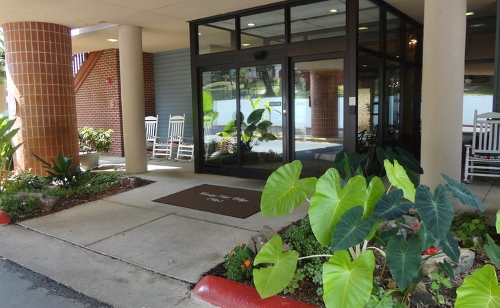 country-club-village-retirement-community-71901