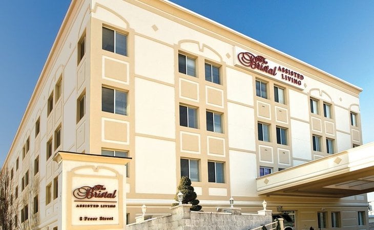 the-bristal-assisted-living-at-lynbrook-11563