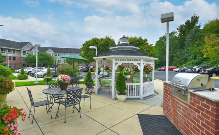 cascades-village-20164-1232959_2