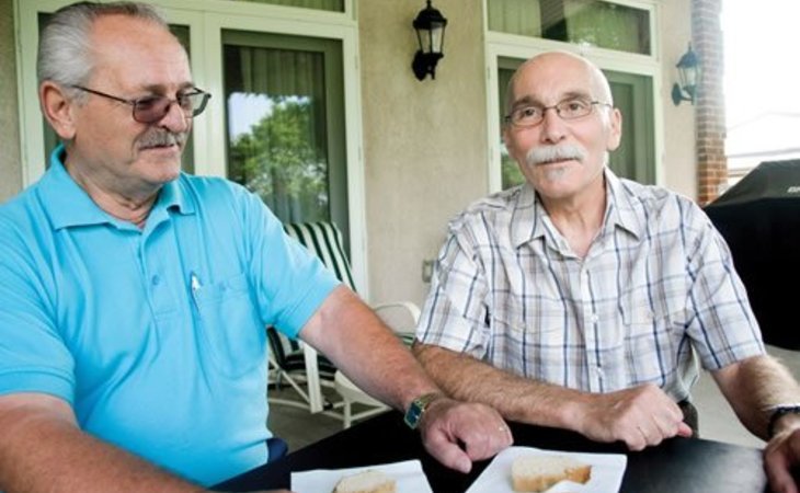 seniors-helping-seniors-63122