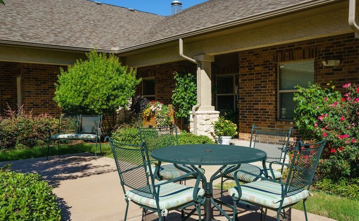 lynridge-assisted-living-75094-1233413_8