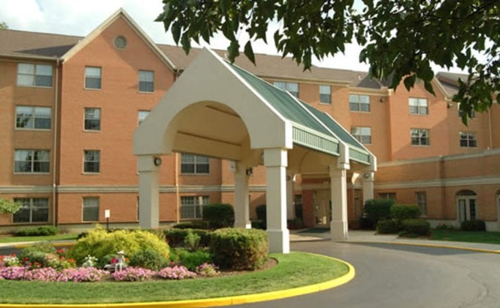 kensington-place-retirement-community-43219