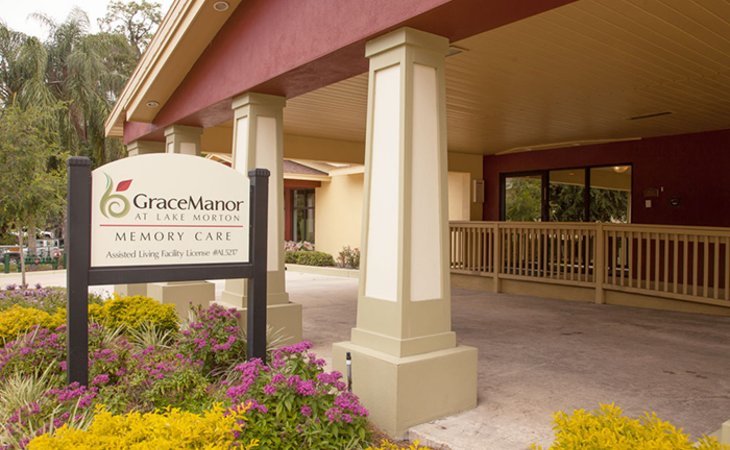 grace-manor-at-lake-morton-33801