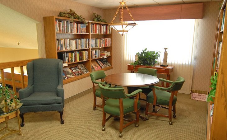 river-commons-senior-living-96002-1233994_2