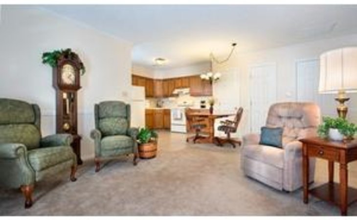 colonial-oaks-retirement-community-46953-1234088_1