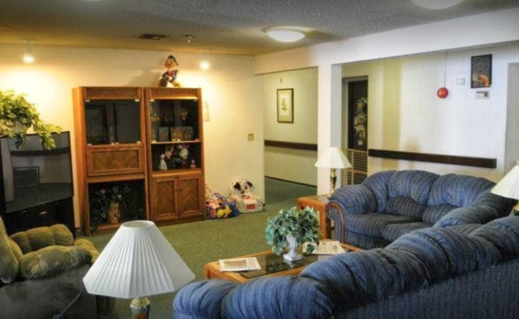 lakeside-manor-89509-1234268_2