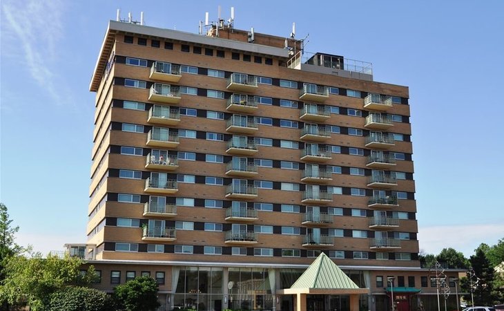 brentmoor-retirement-community-63124