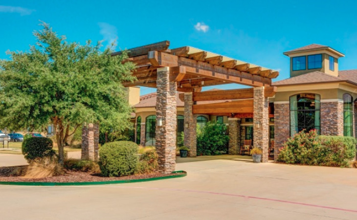 the-auberge-at-benbrook-lake-76132