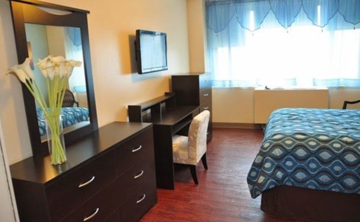 the-waterford-on-the-bay-11235-1234589_3