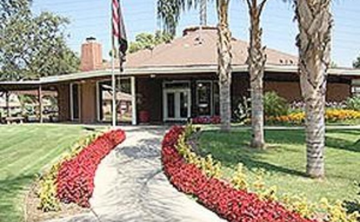 country-village-apartments-91752