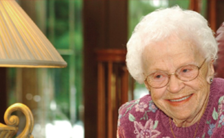 seniors-helping-seniors-46176-1234850_6