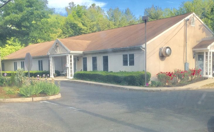 holly-house-08520