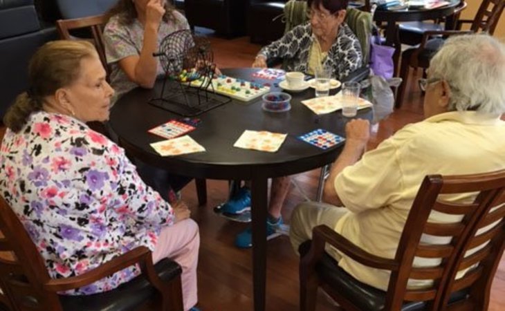 senior-social-club-33063-1235158_4