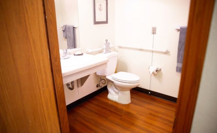 courtyard-manor-of-swartz-creek-48473-1235423_2