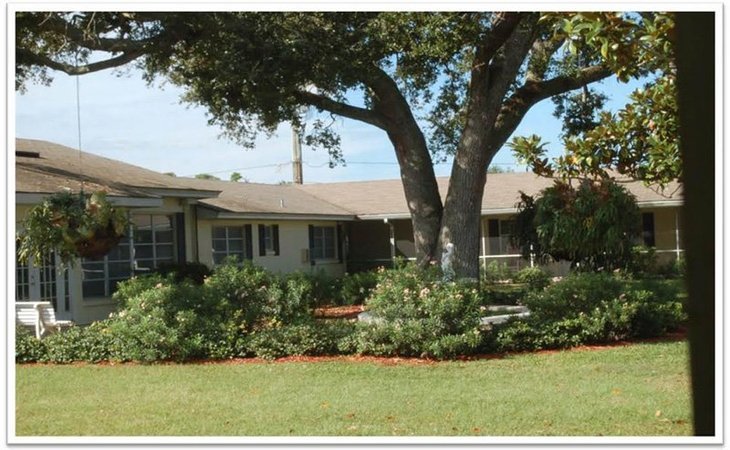 hidden-lakes-senior-living-community-32960