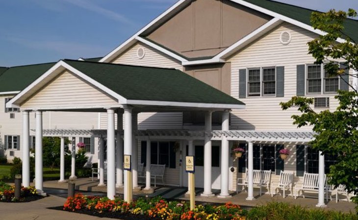 peregrine-senior-living-at-shaker-12204-1235626_2