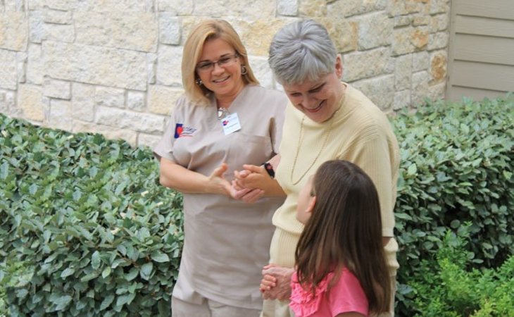 caring-senior-service-80026-1235817_7