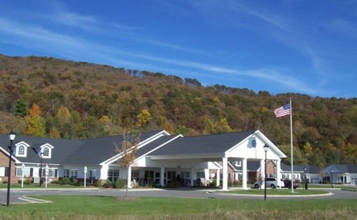 forest-ridge-assisted-living-28694