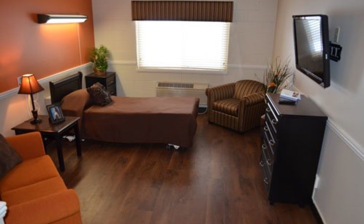 west-bend-nursing-rehabilitation-46619-1236668_3