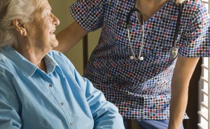assisting-hands-home-care-broward-33024