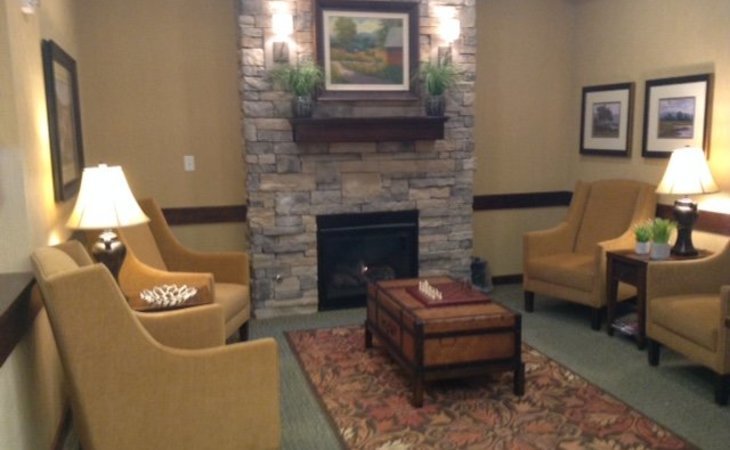 greenridge-place-memory-care-80021