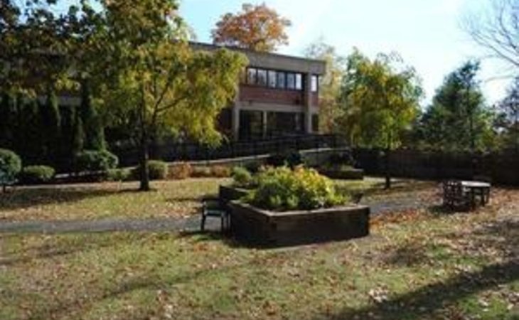 newton-wellesley-center-for-alzheimer-s-care-02482