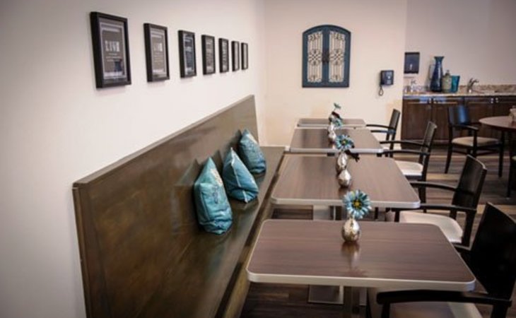 bridgecrest-rehabilitation-suites-77049-1237745_7