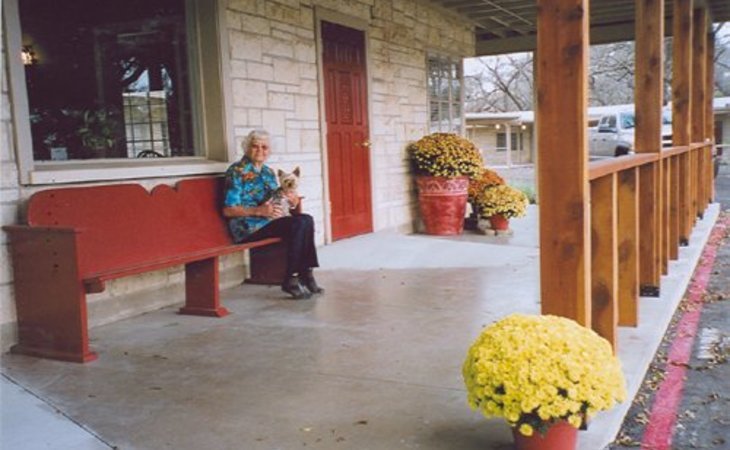 silver-creek-assisted-living-76550