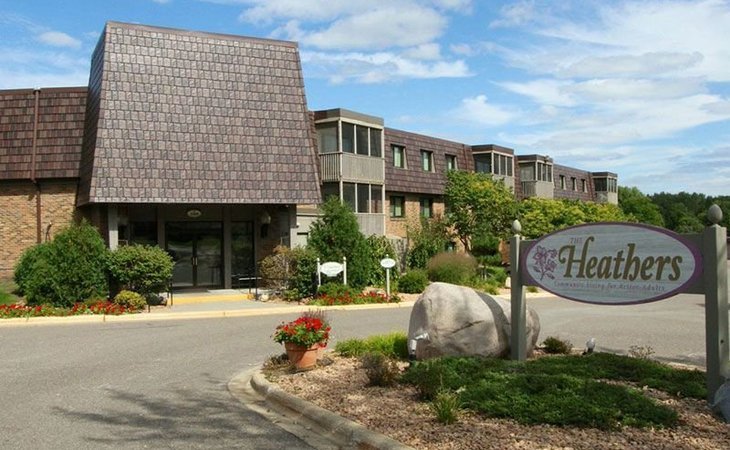 heathers-estates-senior-living-55422-1237897_1