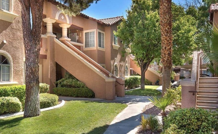 valley-view-senior-apartments-89102