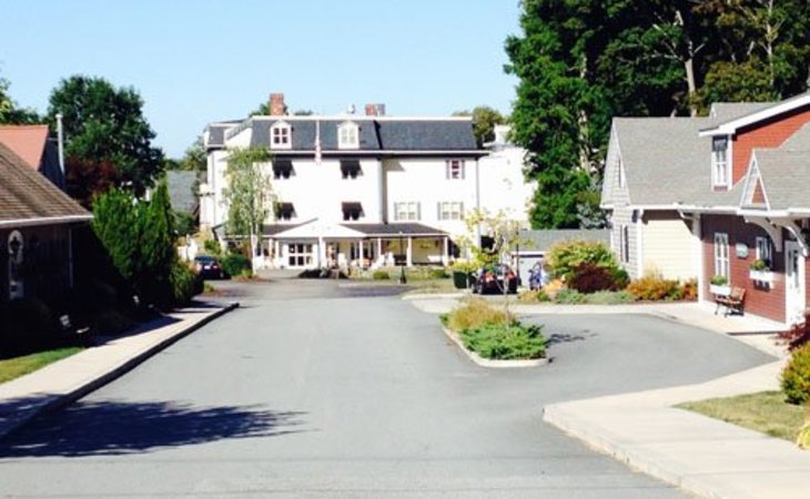 chestnut-cottage-and-carriage-house-at-the-elms-02891-1238581_5