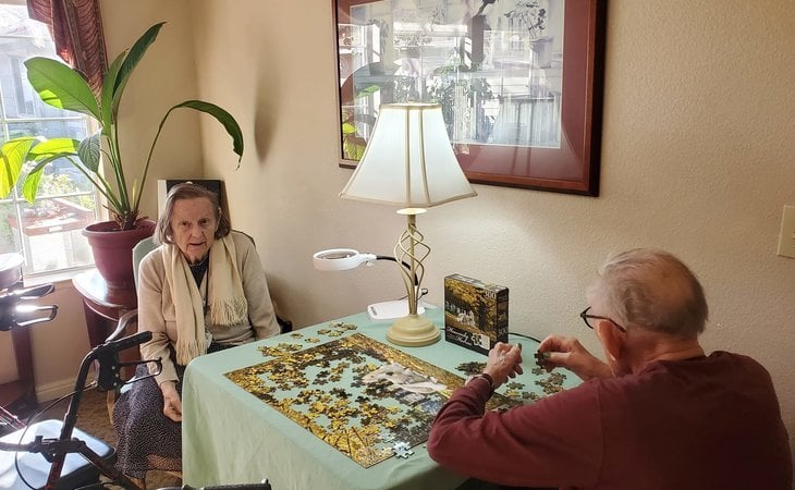 sundial-assisted-living-96003-1238754_6