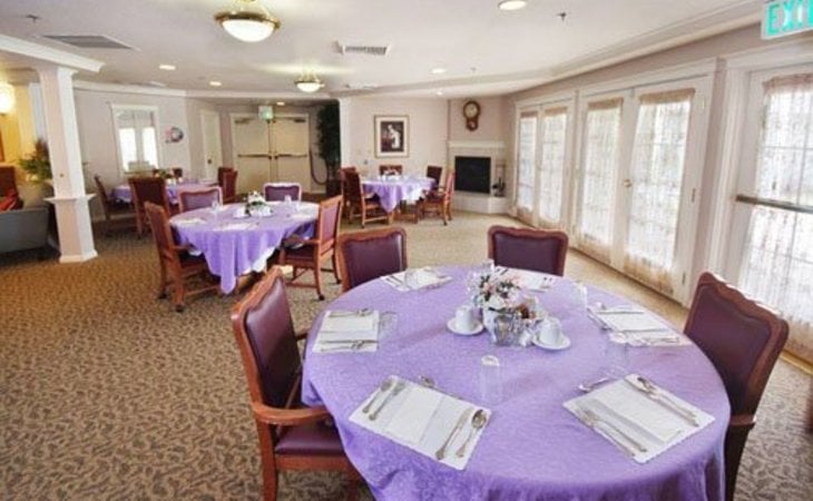 sundial-assisted-living-96003-1238754_8