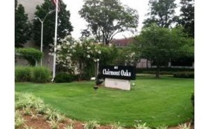 clairmont-oaks-30030