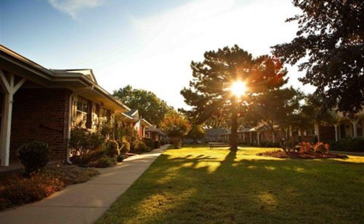 university-village-retirement-community-74137